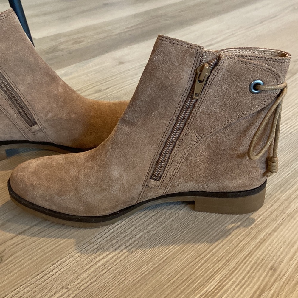 Lucky Women's LK-GWENORE Ankle Bootie